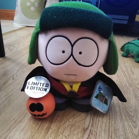 Kyle Broflovski Vampire, South Park Plushies, Kyle Broflovski, My Birthday, South Park, Looking Up