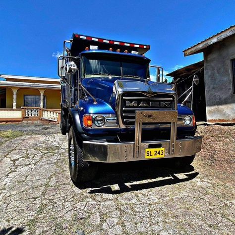 Trucks available for Sell and Rent Sell: $440,000 Rent: $3,000 Send message if interested we have the best deal for you all round #truckdriver #truckingjobs #trucksofinstagram #truckerlife #trucker #dispatch Trucks For Sell And Rent, Trucks For Sell, Video Call With Boyfriend Screen Photo, Screen Photo, Snow Plow, Dump Trucks, Tractor Trailers, Video Call, Lifted Trucks