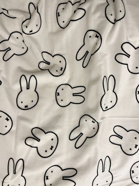 Miffy Blanket, Miffy Merch, Miffy Stuff, Bedroom Ideas For Small Rooms Cozy, Silly Gifts, Bunny Blanket, My Kind Of Love, Homescreen Layout, Room Planning