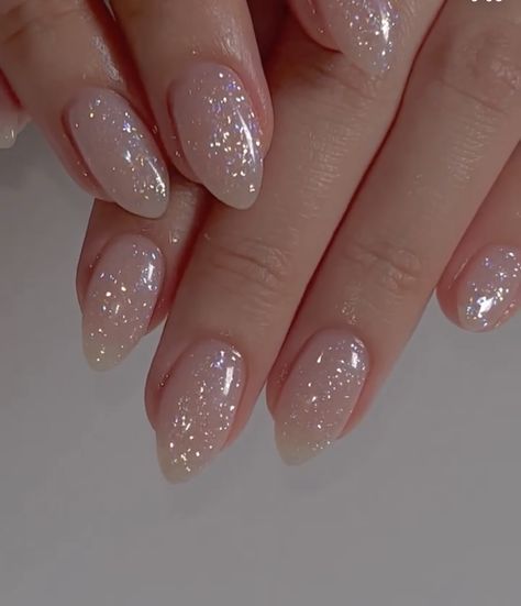 Clear Glitter Nails, Glittery Nails, Casual Nails, Classy Acrylic Nails, Soft Nails, Sparkle Nails, Nagel Inspo, Sparkly Nails, Cat Kuku