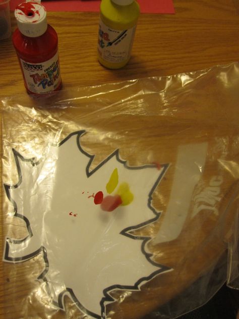 Fall Leaf Painting in Baggies - Toddler Approved Fall Leaf Painting, Pumpkin Painting Ideas Fall, Painting Ideas Fall, Pumpkin Painting Ideas, Leaf Painting, Fall Preschool, Leaf Template, Toddler Fall, Daycare Crafts