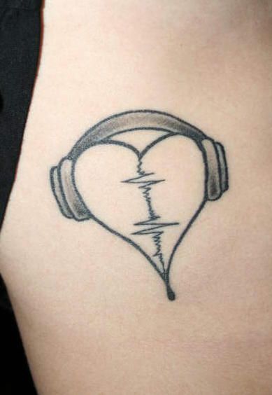 Love music #music #heart #heartbeat #headset Headset Tattoo, Drum Tattoo, Epic Tattoo, Wrist Tattoos For Women, Music Tattoo, Music Tattoos, Tattoo Removal, Finger Tattoos, Body Mods