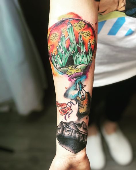 Wizard Of Oz Sleeve Tattoo, Wizard Of Oz Tattoo Ideas, Tommy Tattoo, Tattoo Wizard, Wizard Of Oz Tattoo, 111 Tattoo, Oz Characters, Oz Tattoo, Sleeve Tattoo Designs