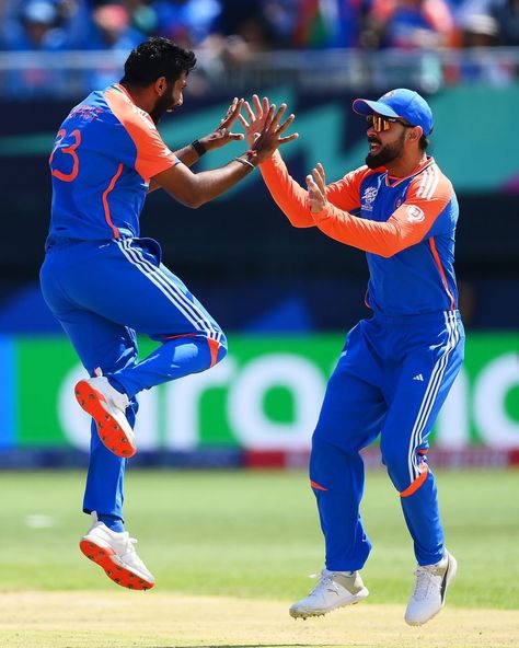 india beats pakistan by six runs in a nail-biting t20 world cup game in new york. the brand new 34,000-seater nassau county international cricket stadium was packed to capacity with several familiar faces in attendance: microsoft ceo satya nadella, india cricket legend sachin tendulkar, actor anushka sharma, and nobel laureate malala yousafzai. - #t20worldcup #indiavspakistan #cricket #newyork #indiancricket #viratkohli #jaspritbumrah #rohitsharma #satyanadella #sachintendulkar #anushkash... Satya Nadella, World Cup Games, Cricket Stadium, India Vs Pakistan, Cup Game, India Cricket, Malala Yousafzai, Nassau County, T20 World Cup