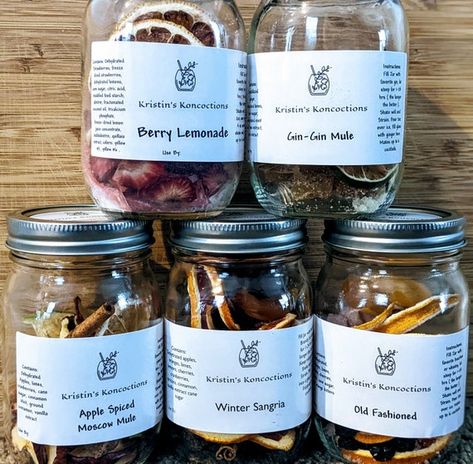 Dried Fruit Mason Jar Drinks, Liquor Infusion Jar Recipes, Just Add Alcohol Jars, Dry Cocktail Mixes In A Jar, Dried Fruit Alcohol Infusion Recipe, Cocktail Infusion Jar Recipe, Dehydrated Drink Mixes, Alcohol Infusion Jars, Dry Drink Mixes In A Jar