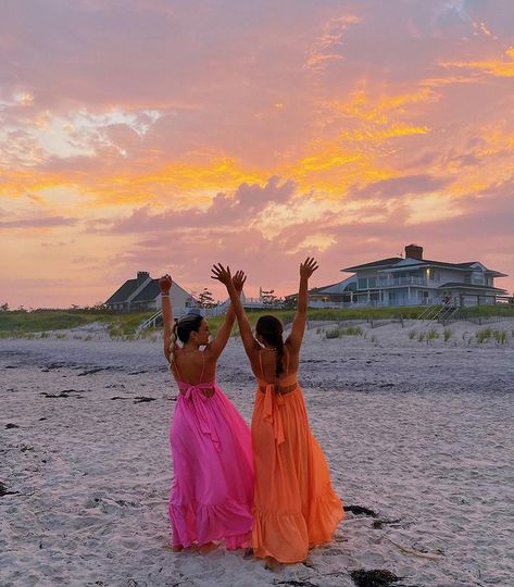 Sunset Dress Aesthetic, Orange Beach Dress, Sunset Dresses, Spring Hosting, Orange Sundress, Sundress Beach, Sunset Dress, Sunset Beach Pictures, Water Sunset