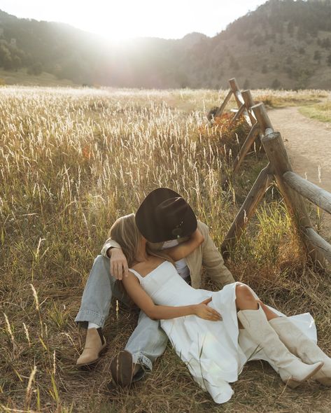 Western Love Story Pt.3 🤍✨ #engagementphotos Engagement Shoot Western, Western Proposal Pictures, Engagement Western Photos, Vintage Western Engagement Photos, Country Couples Photography, Cowgirl Engagement Pictures, Western Style Engagement Photos, Western Theme Photo Shoot, Ranch Engagement Pictures