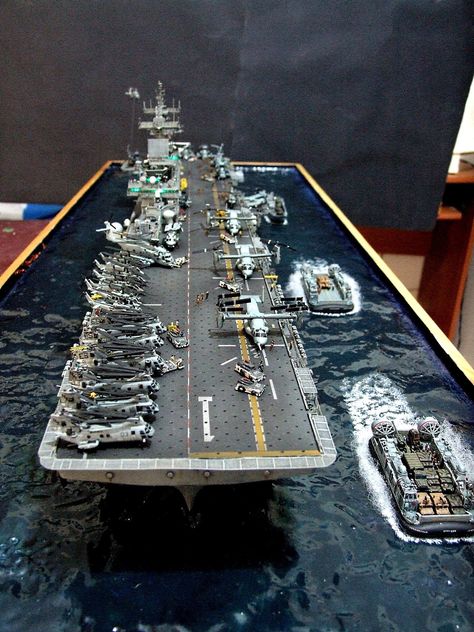 Sea Diorama, Uss Wasp, Model Warships, Military Images, Aircraft Model Kits, Scale Model Ships, Us Navy Aircraft, The Wasp, Military Hardware