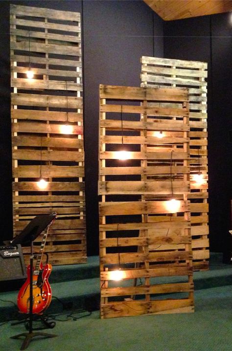 Church Stage Design Ideas Backdrops, Youth Room Church, Church Stage Decor, Youth Group Rooms, Church Nursery Decor, Church Foyer, Church Building Design, Church Altar Decorations, Ideas For Classroom