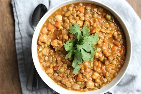 Tested recipes perfect for taking to a friend in need - via TakeThemAMeal.com Meals For Groups, Quick Sides, Take Them A Meal, Lentil And Chickpea, Curry With Coconut Milk, Lentil Curry Recipes, Take A Meal, Meal Schedule, Ethiopian Food