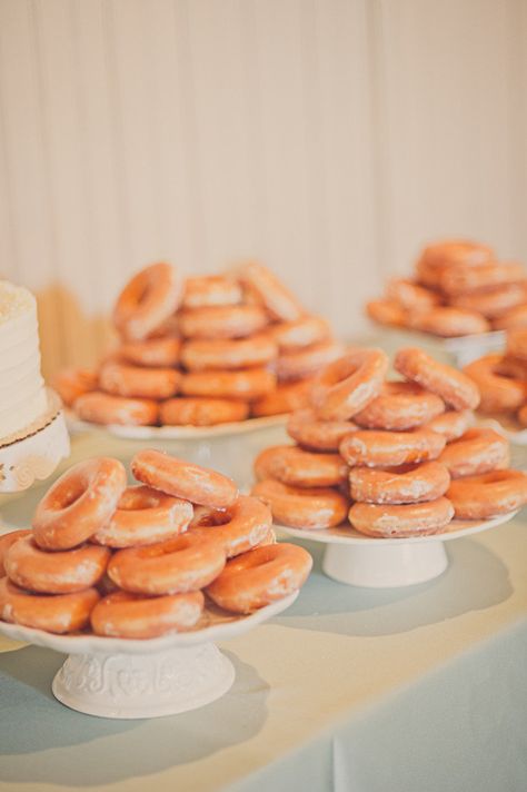 Krispy Kreme Wedding, Donut Station, Charleston South Carolina Wedding, Alternative Wedding Cakes, Wedding Cake Alternatives, Food Stations, South Carolina Wedding, Late Night Snacks, Krispy Kreme