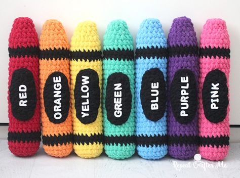 Crochet Teacher, Crayola Box, Crochet Teacher Gifts, Crochet School, Crochet Kids Scarf, Pencil Pattern, Repeat Crafter Me, Bernat Blanket, Crochet Snowman