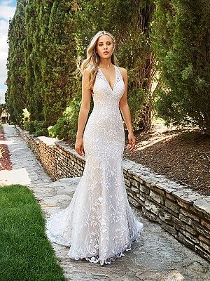 Moonlight Collection J6544 Embroidered Lace V-Neck Mermaid Wedding Dress Moonlight Bridal, Halter Wedding Dress, Bridal Gowns Mermaid, Fabulous Wedding, Wedding Dress Couture, Mod Wedding, Couture Wedding, New Wedding Dresses, Drop Dead