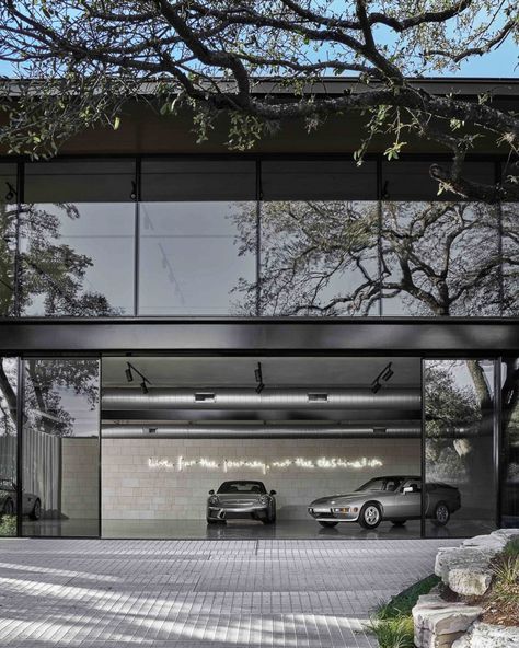 The 8,300sq ft, 17-Car Garage Inspired By Ferris Bueller • Petrolicious Mobil Design, Luxury Car Garage, Wallpaper Luxury, Dream Car Garage, Ferris Bueller, Luxury Garage, Fotografi Kota, Modern Garage, Custom Garages