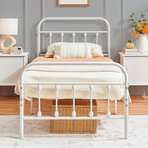 Yaheetech 3ft Single Bed Frame Vintage Iron Platform Bed with High Headboard and Footboard, Strong Metal-Framed Bed with Storage White White Metal Bed Frame, White Metal Bed, Cama Ikea, Victorian Bed, Iron Bed Frame, Cama King Size, Bed Platform, Full Size Bed Frame, Single Bed Frame