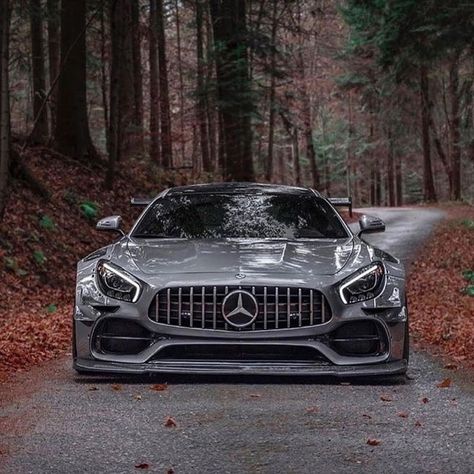 Mercedes Benz Wallpaper, Mercedes Wallpaper, Mercedes Benz C63 Amg, Mercedes Benz C63, Grey Car, Mercedes Car, Mercedes Benz Cars, Benz Car, Super Luxury Cars