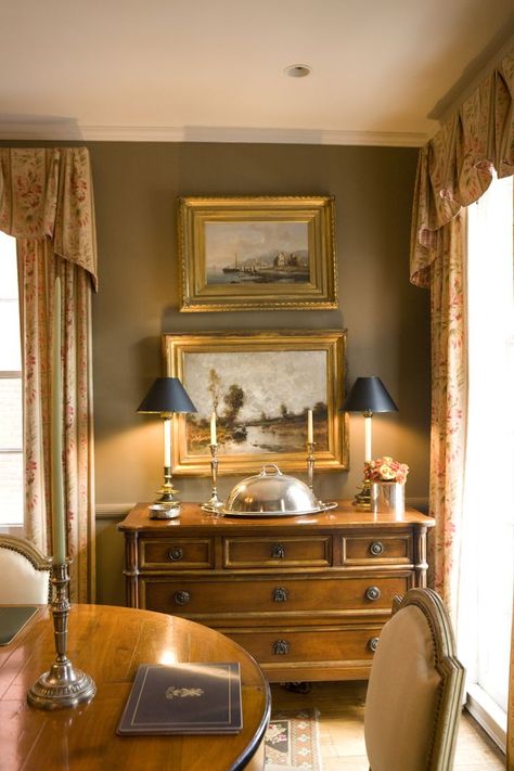 Pin on Susan Beimler MAISON French Country Dining Room, English Country Decor, Country Dining Rooms, French Country Dining, English Decor, French Home Decor, French House, French Decor, Traditional Decor