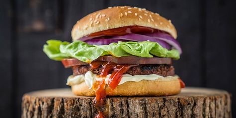 This Traeger Impossible Burger recipe is a great way to enjoy a beef alternative, vegetarian option that will even keep the carnivores happy. Top with lettuce, tomato, onion, and all your favorite sauces. Impossible Burger Recipe, Grilled Burger Recipes, Smoked Burgers, Chili Burger, Homemade Sausage Recipes, Impossible Burger, Traeger Recipes, Pellet Grill Recipes, Veggie Sandwich