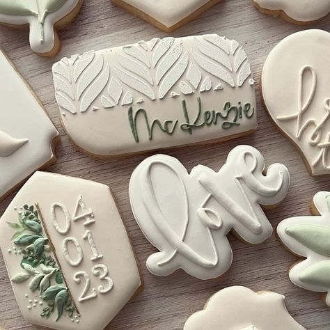 Lydia Carter on Instagram: "Neutral for the win. #lcsweets #bridalshowercookies #weddingcookies #dfwcookies #fortworthcookies #love #bridalshower #wedding" Christmas Bridal Shower Cookies, Bridal Shower Cookies Decorated, Flower Bridal Shower, Christmas Bridal Shower, Christmas Bridal Showers, Bridal Shower Cookies, Bridal Shower Flowers, Cookies Decorated, Wedding Cookies