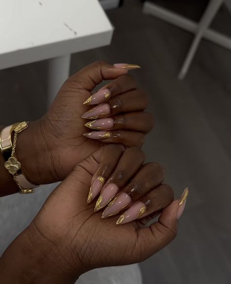 Gold Tip Nails, Gold Chrome Nails, Drip Nails, Short Square Acrylic Nails, Bling Acrylic Nails, Short Acrylic Nails Designs, Square Acrylic Nails, Classy Nails, Fire Nails