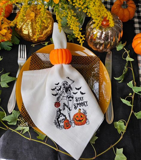 🎃 It’s time to get ready for Halloween! 🎃 Introducing our new collection of embroidered linen napkins that will add a touch of festive spookiness to your table. These napkins will make your dinner or party atmosphere truly unique and "frightfully" cozy. With an embroidered skeleton, bats, and smiling pumpkins, all the elements are here to remind you that it's time to carve those jack-o'-lanterns and embrace the eerie vibes! Prepare for Halloween with NapkinstoreGifts and add a little "spoo... Table Halloween, Felt Pumpkins, Embroidered Napkins, Decoration Halloween, Nature Table, Halloween Table, Cloth Dinner Napkins, Pumpkin Faces, Color Tone