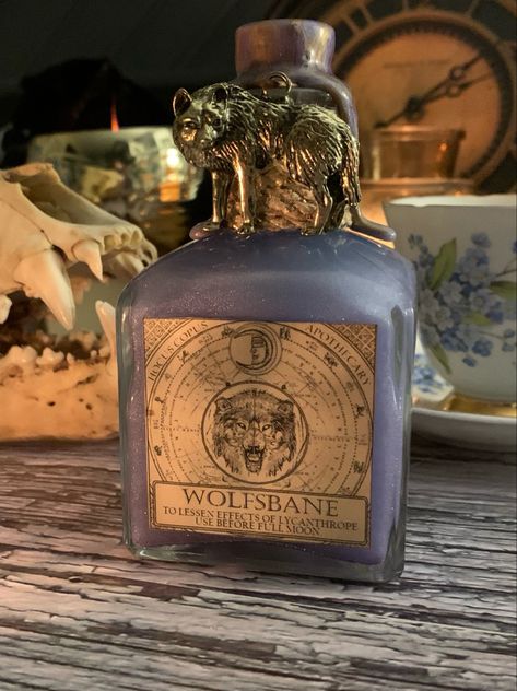 Take before the full moon to help turn back to a human. Wolfsbane Potion, Potion Ideas, Witch Bottle, Tvd Dr, Halloween Potion, Halloween Potion Bottles, Annual Halloween Party, Witch Bottles, Halloween Bottles