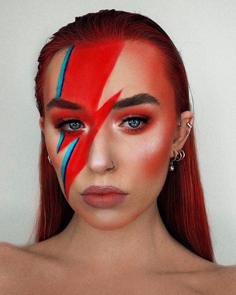 David Bowie Lightning Bolt Makeup, David Bowie Inspired Makeup, David Bowie Makeup Inspiration, David Bowie Makeup, David Bowie Costume, Photo Tag, Clever Halloween Costumes, Pride Makeup, Colorful Eye Makeup