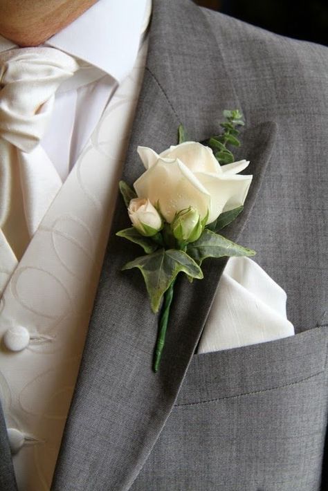 Rose Buttonhole, Elegant Spring Wedding, Small Wedding Bouquets, Traditional Rose, Button Holes Wedding, Rose Boutonniere, Corsage And Boutonniere, Prom Flowers, Groom Boutonniere