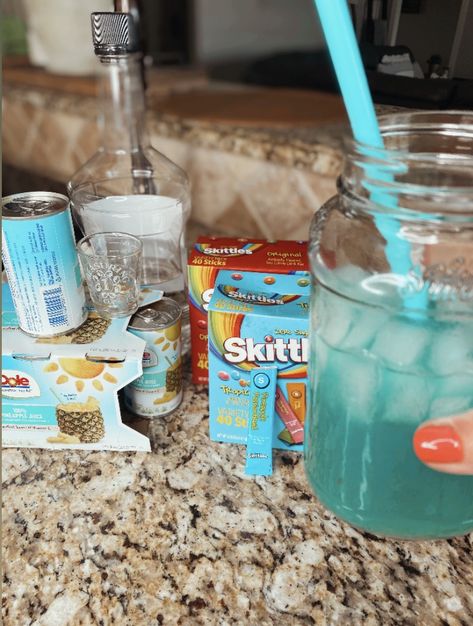 Skittles Water Packet, Skittles Drink Packets, Skittles Drink Mix Recipe, Flavored Water Packet Recipes, Water Tok Recipes Packets, Flavored Water Recipes With Syrup And Packets, Drink Packet Recipes, Water Flavor Ideas Packets, Drink Mix Packet Recipes