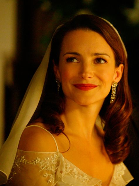 I love her make up, hair a dress from her wedding to Harry, so glamorous! Charlotte York Wedding, Charlotte York, Carrie Bradshaw, City Style, Veil, The City