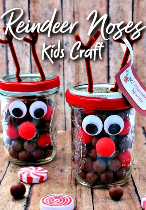 Kids Mason Jar Christmas Craft Idea - Looking for an adorable kids craft idea? These reindeer noses are one of the cutest mason jar crafts ever! #Christmas #Christmascrafts Mason Jar Christmas Crafts, Easy Teacher Gifts, Reindeer Candy, Reindeer Noses, Teachers Diy, Christmas Board, Christmas Gifts For Coworkers, Christmas Mason Jars, Mason Jar Gifts