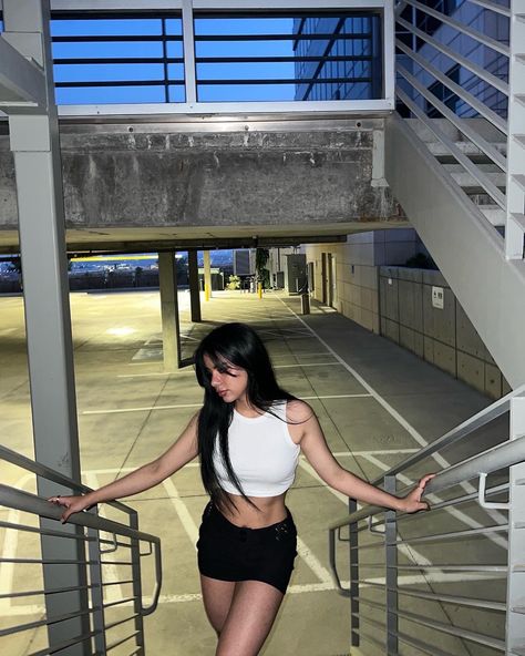 Parking lot cute oufit mini skirt oufit poses ideas stairs black and white Mini Skirt Picture Ideas, Parking Lot Pictures Instagram, Poses For Pictures Skirt, Insta Photo Ideas Stairs, Stair Photo Poses, Stairs Instagram Pictures, Revenge Pics Ideas, Pose Ideas With Skirt, Poses In Skirts For Instagram