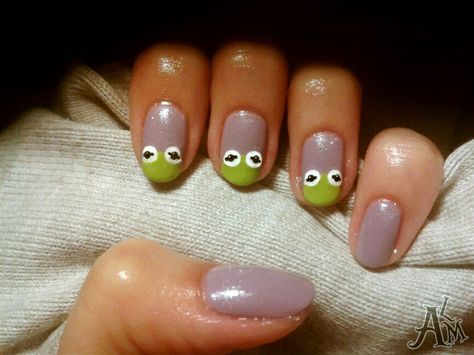 Muppets Nail Art, Muppet Nail Art, Muppet Nails, Silly Nail Art, Funny Nails Ideas, Nerdy Nails, Frog Nails, Frog Funny, Funky Nail Designs