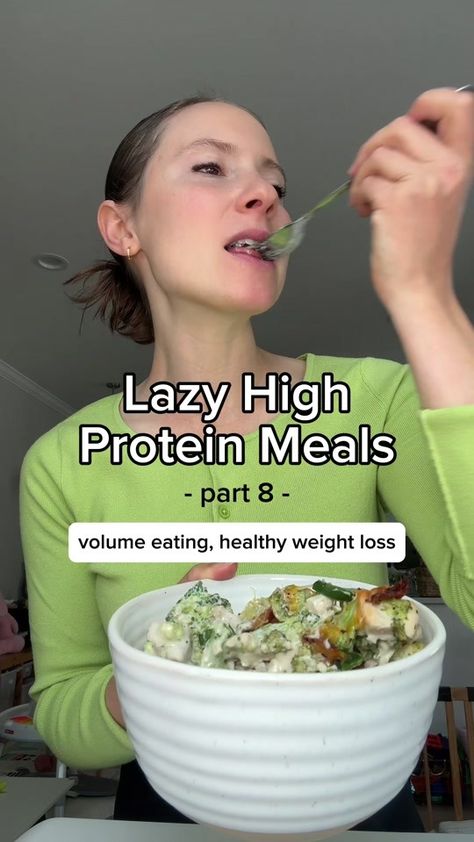 (99+)Lazy high protein meals! 🌶️🍗 Get my free high protein meal plan here... | high protein meals | TikTok Lazy Protein Meals, Rachel Paul Recipes, Lazy High Protein Meals, Jalapeno Popper Casserole, Popper Casserole, Salad Tiktok, Easy Protein Meals, Rachel Paul, High Protein Meal Plan