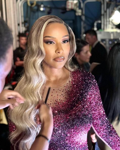 Savannah James, Balayage Hair Blonde Long, Silk Press Hair, Glam Team, Blonde Aesthetic, Basketball Photography, Balayage Hair Blonde, Black Femininity, Silk Press