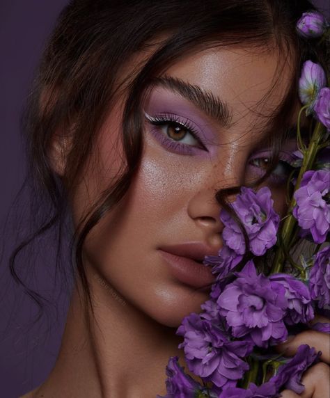 Shooting Photo Studio, Editorial Make-up, Asian Makeup Tutorials, Maquillage On Fleek, Flower Makeup, High Fashion Makeup, Beauty Makeup Photography, Avant Garde Makeup, Flower Photoshoot