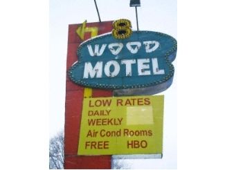 8 wood motel detroit - Google Search Ferndale Michigan, Motel Signs, Motel Sign, Vintage Motel, Lodge House, Hotel Sign, Hotel Inn, Retro Signs, Road Trip Camping