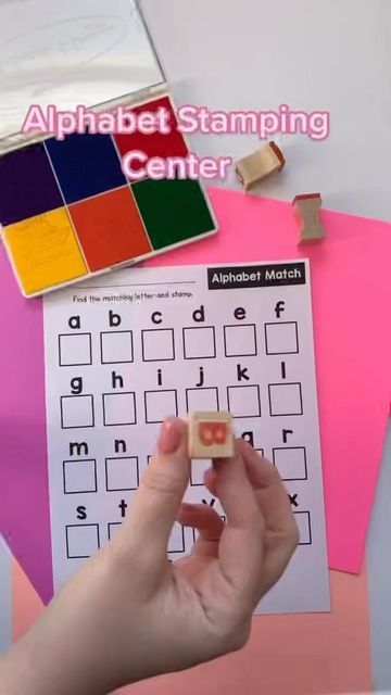 Alphabet Stamps Ideas, Alphabet Centers, Reading Center, Literacy Centers Kindergarten, Kindergarten Letters, Alphabet Matching, Ideas For Kindergarten, Kindergarten Centers, Alphabet Stamps