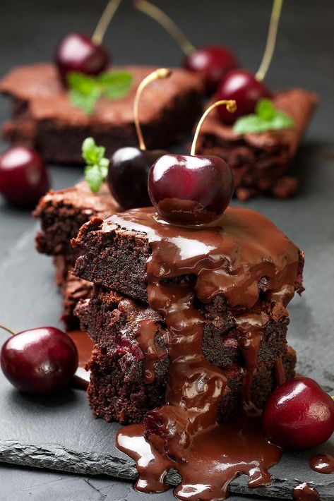 Fudgy Cherry Brownies Recipe: This Easy Chocolate Cherry Brownie Recipe Is Ridiculous | Desserts | 30Seconds Food Brownies With Cherries, Cherry Brownies, Winter Baking, Blondie Brownies, Frozen Cherries, Cherry Recipes, Brownies Recipe, Brownie Recipe, Get Even