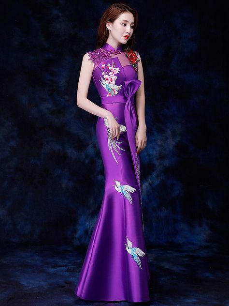 Qipao Gown, Qipao Cheongsam, Custom Made Clothing, Bird Embroidery, Lace Mermaid, Formal Looks, Red Lace, Cheongsam, Mandarin Collar