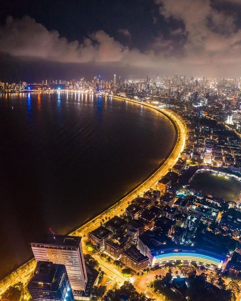 Marine drive Mumbai drone view #mumbai #india #marine drive #sea #rich area #lights Mumbai India Travel, Marine Drive Mumbai, Mumbai Travel, Marine Drive, Mumbai City, Living Modern, Mumbai Maharashtra, Mumbai India, Dream City