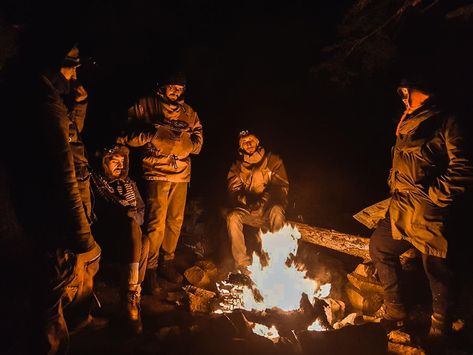 Who loves this moment? Gather around the fire and have a good time with friends Campfires Photography, Reverse Coloring, Campfire Party, Friends Camping, Christian Drawings, Missouri Camping, Time With Friends, Best Camping Gear, Have A Good Time