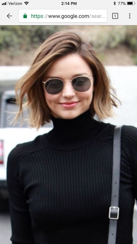 Messy Professional Hairstyles, Brunette Chin Length Bob, Chin Length Bob Straight Hair, Brown Short Bob Haircut, French Bob Side Part, Chin Length Hair Bob, Short Bob Brown Hair, Short Bob Women, Italian Bob Haircut 2023