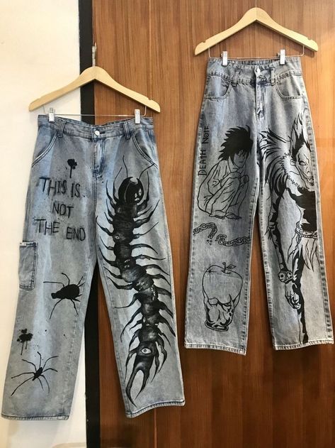 Bleach Anime Clothes, Jeans With Painting, Paint On Jeans Diy, Anime Pants Design, Painting Pants Idea, Black Painted Jeans, Art Jeans Paintings, Diy Jeans Paint, Anime Jeans Painting