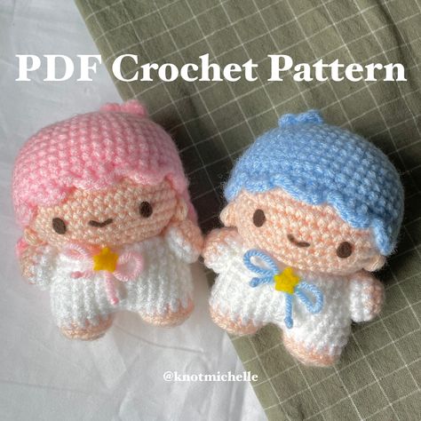 This is a PDF crochet pattern, not a finished product! A 10 page PDF file, including the title page, step-by-step instructions, notes, and pictures to make a the dreamy twins. Intermediate crochet pattern to make your very own dreamy twins! The pattern is written in English and uses US terminology. Materials: Worsted weight yarn (size 4) in white, peach, and blue (Kiki) / pink (Lala) 3.75mm hook Brown and yellow felt or whatever you desire to make the face with Glue or any adhesive to attach the Unique Tools, Crochet Fairy, Confection Au Crochet, Pola Amigurumi, Crochet Design Pattern, Kawaii Crochet, Fun Crochet Projects, Crochet Diy, Yarn Sizes