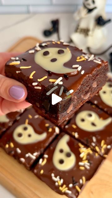 Colleen Forton on Instagram: "Cosmic Brownie Style Ghost Brownies 👻

Gluten free, dairy free, refined sugar free, yet SO rich and fudgey! With a silky melt in your mouth chocolate ganache topping, and a super easy ghost design! 

✨ comment GHOST to get this fudgey and fun brownie recipe sent to your inbox! ✨" Ghost Brownies, Chocolate Ganache Topping, Brownies Gluten Free, Cosmic Brownies, Best Brownie Recipe, Brownie Recipe, Ghost Design, Melt In Your Mouth, Refined Sugar Free