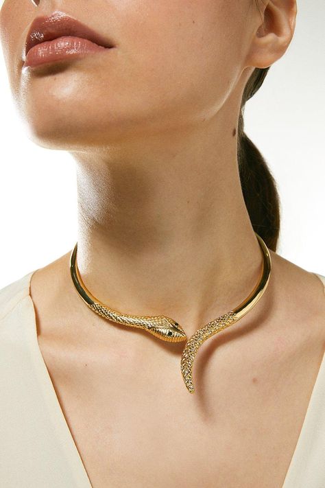 Snake Jwellary, Snake Gold Necklace, Snake Necklace Gold, Gold Snake Necklace, Snake Choker, Silver Snake Bracelet, Book Outfits, Necklace Snake, Gold Jewellry