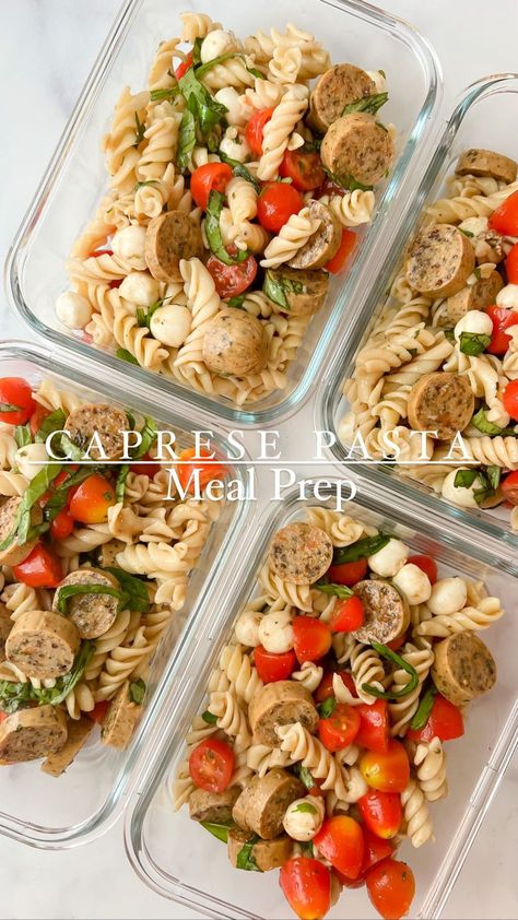 teachertastes on Instagram: My meal prep from last week! CAPRESE PASTA SALAD MEAL PREP -4 chicken sausages -1 box of chickpea pasta -1.5 cups chopped cherry… Meal Prep Tortellini, Pasta Salad Meal Prep, Pasta Salad Meal, Sausage Mozzarella, Chicken Sausages, Mozzarella Pearls, Caprese Pasta Salad, Caprese Pasta, Salad Meal Prep