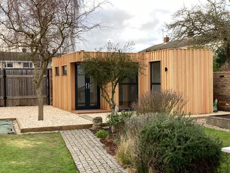 L-shaped gym and office by AMC Garden Rooms-2 Corner Garden Office, L Shape Garden Room, L Shaped Garden Room, Garden Gym Room, Garden Office Ideas, Small Garden Office, Garden Office Shed, Adu Ideas, Sauna Ideas