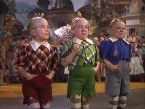 Munchkin Costume, Lollipop Guild, Wizard Of Oz Movie, Wizard Of Oz 1939, Oz Movie, Land Of Oz, The Wonderful Wizard Of Oz, Dancing Gif, Super Secret